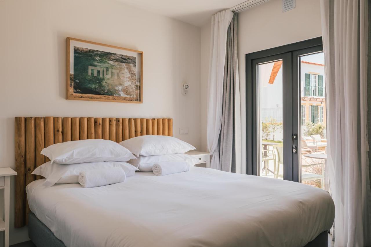 Mute Hostel ปอร์โตโกโว ภายนอก รูปภาพ