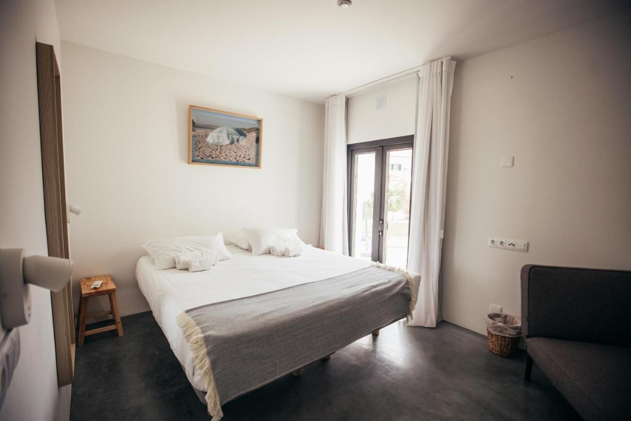 Mute Hostel ปอร์โตโกโว ภายนอก รูปภาพ